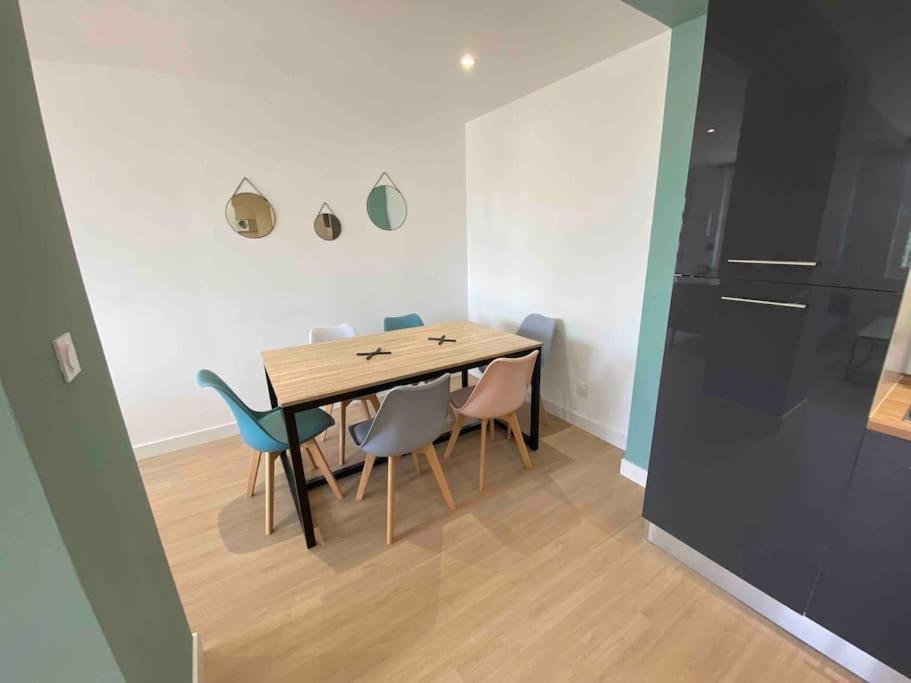 Appartement Familial, 2 Chambres, En Rdc Sur Cour Saint-Florentin  Exterior foto